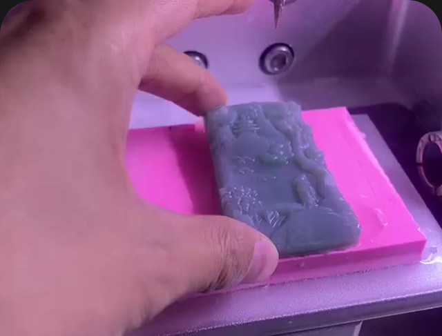 翡翠雕刻工具電腦雕刻機(jī)多少錢一臺