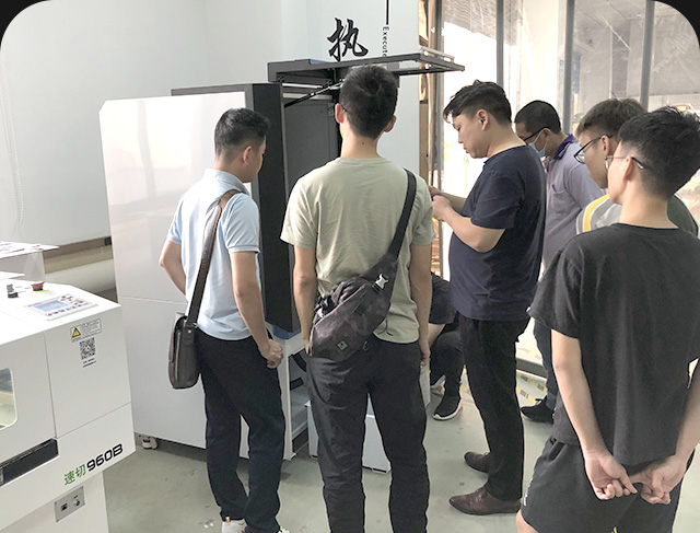 享刻五軸數(shù)控石頭玉石雕刻機怎么樣？