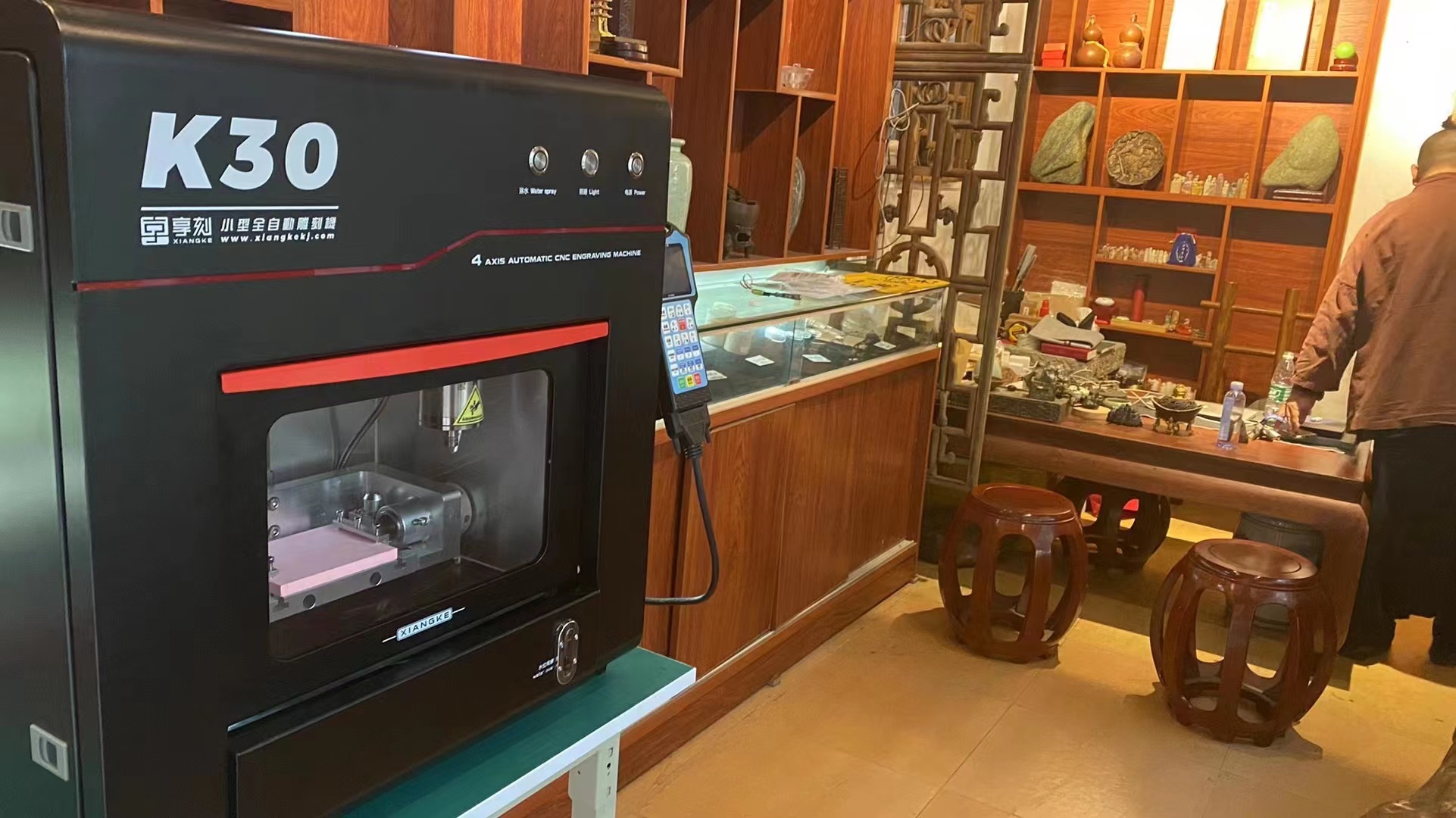 數(shù)控玉石雕刻機(jī)