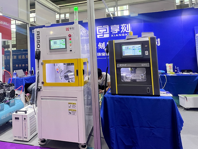 享刻RS50小型五軸雕刻機